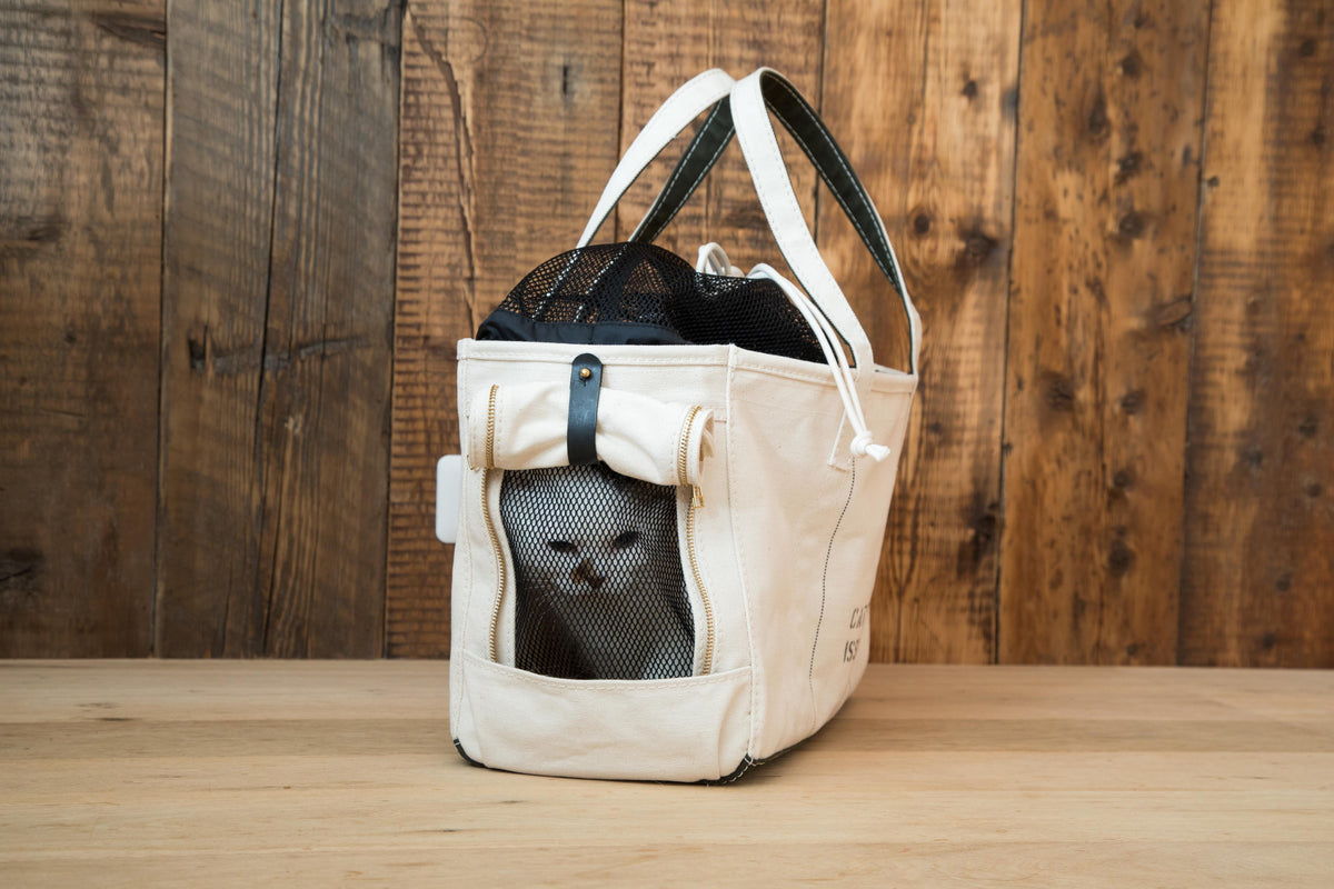 大幅値下げ　ミナペルホネン　カドルバッグ forest parade 猫がま口 minä perhonen × Cat's ISSUE コラボレーショントートバッグが登場